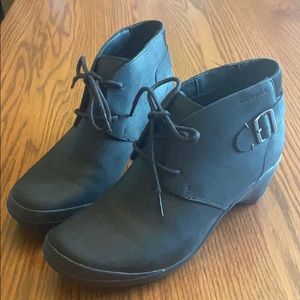 Merrell short black boot